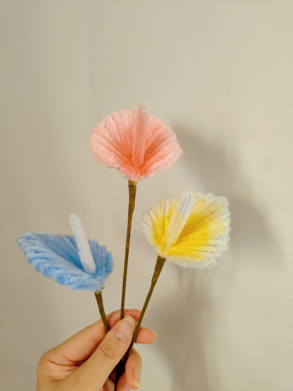 Original flower craft reference photo 1 for Palm-Shaped Flower | Chenille Video Tutorial