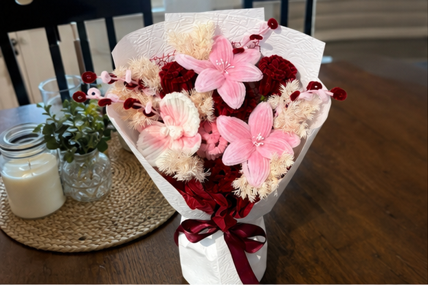 Chenille flower photo shared by a Vela Muse customer