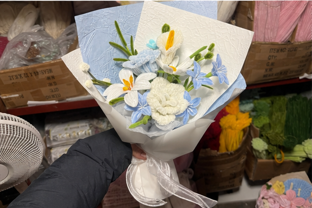 Chenille flower photo shared by a Vela Muse customer