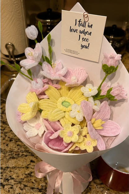 Chenille flower photo shared by a Vela Muse customer